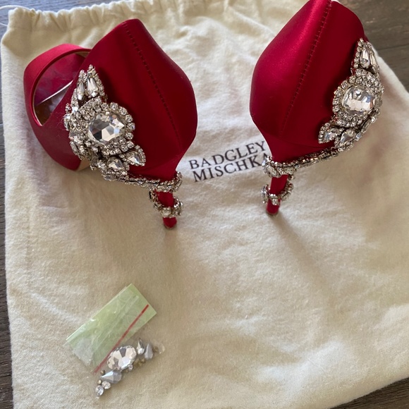 Badgley Mischka Kiara Red Heels - Picture 6 of 9